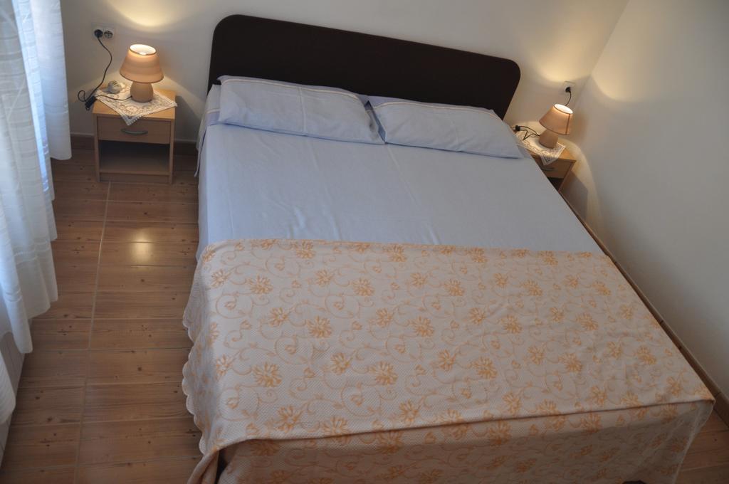 Franko Apartmani Zambratija  Exteriör bild