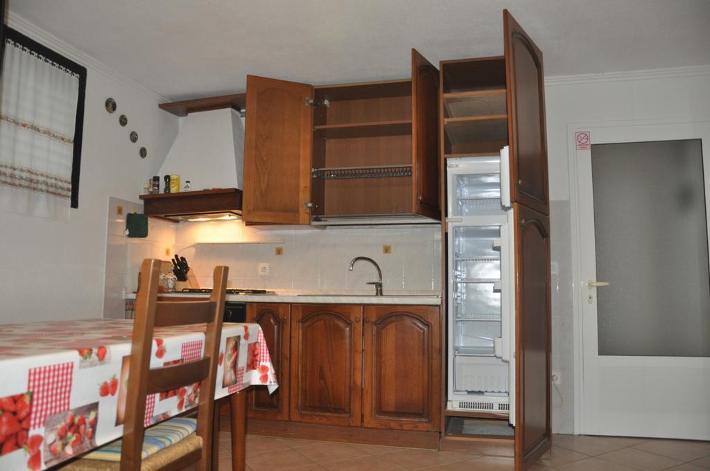 Franko Apartmani Zambratija  Exteriör bild
