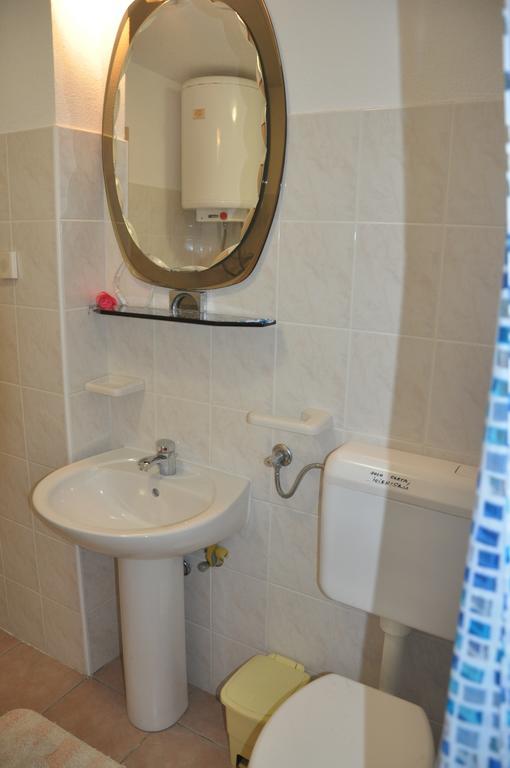 Franko Apartmani Zambratija  Exteriör bild
